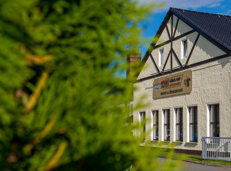 Sporthotel Glueck Auf Moenchenfrei Brand-Erbisdorf Exterior photo